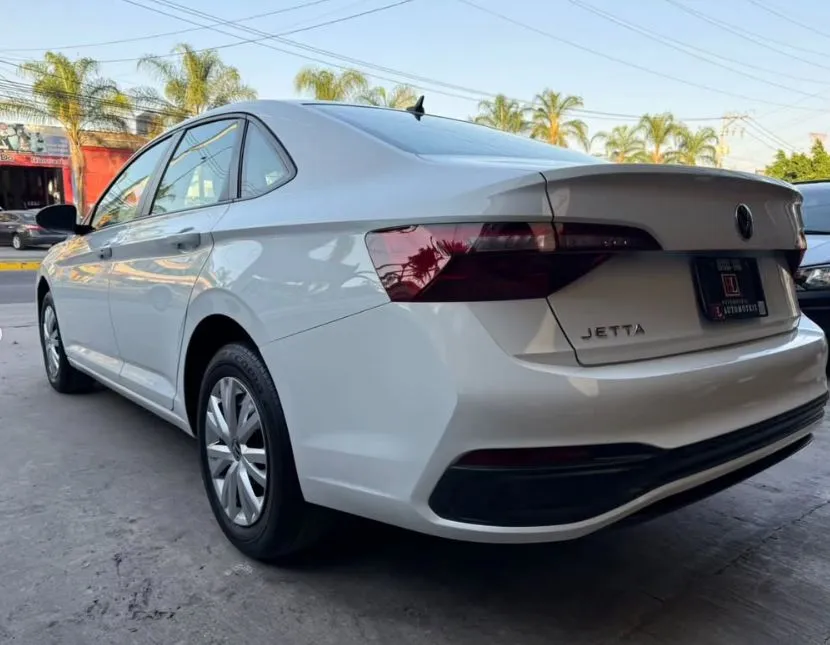 VOLKSWAGEN JETTA TRENDLINE 2024 🚘