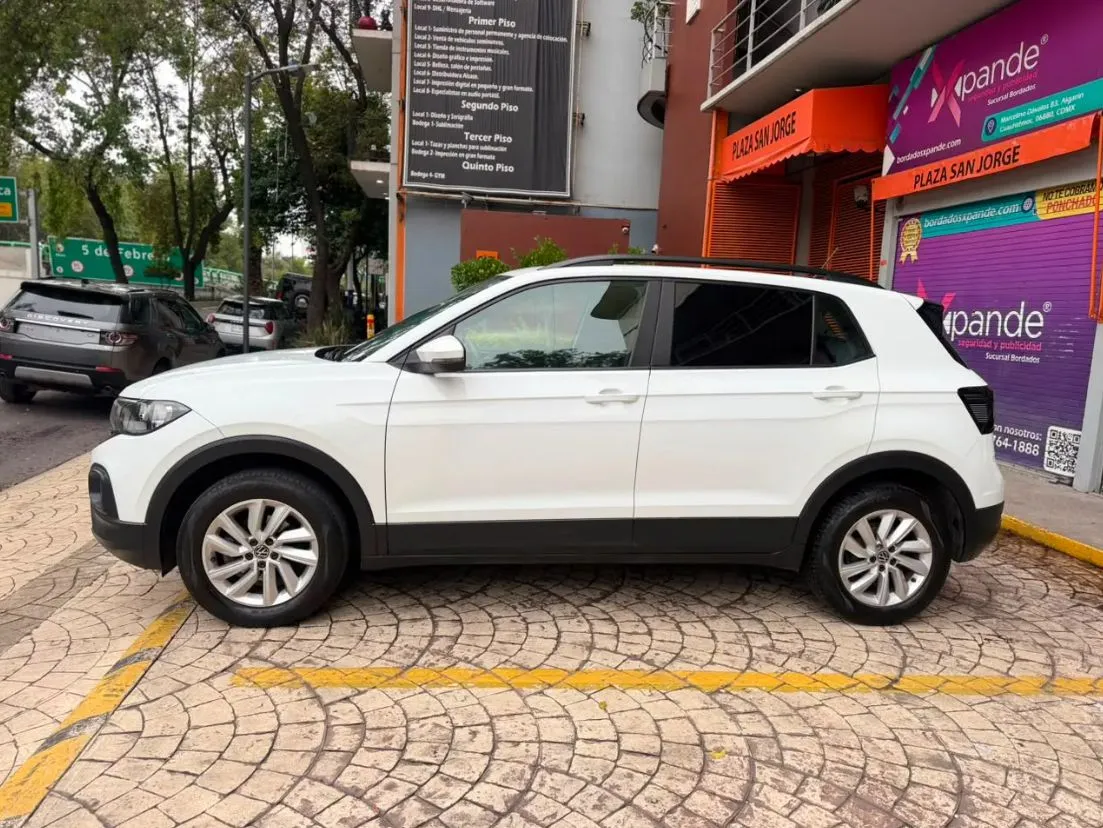 VOLKSWAGEN T-CROSS TRENDLINE 2024