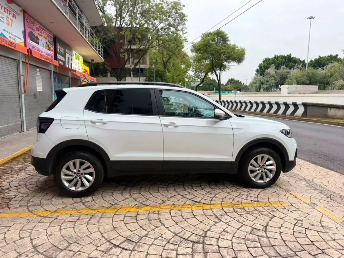 VOLKSWAGEN T-CROSS TRENDLINE 2024