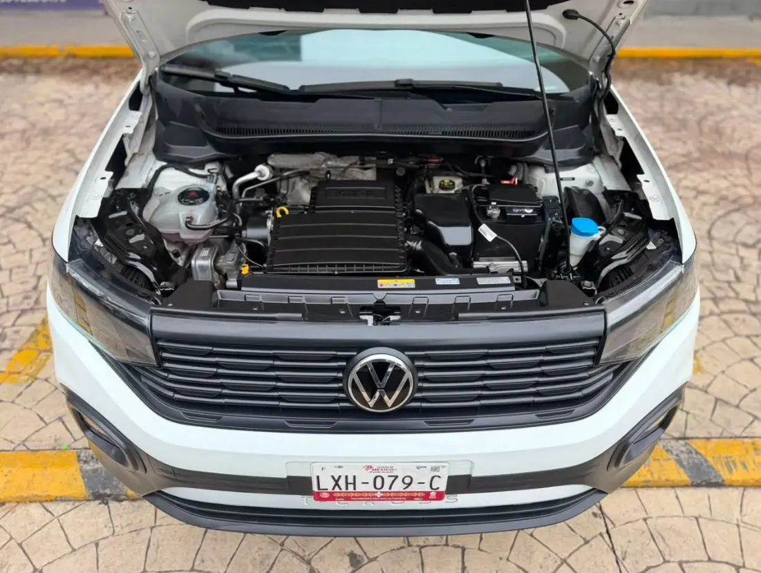 VOLKSWAGEN T-CROSS TRENDLINE 2024