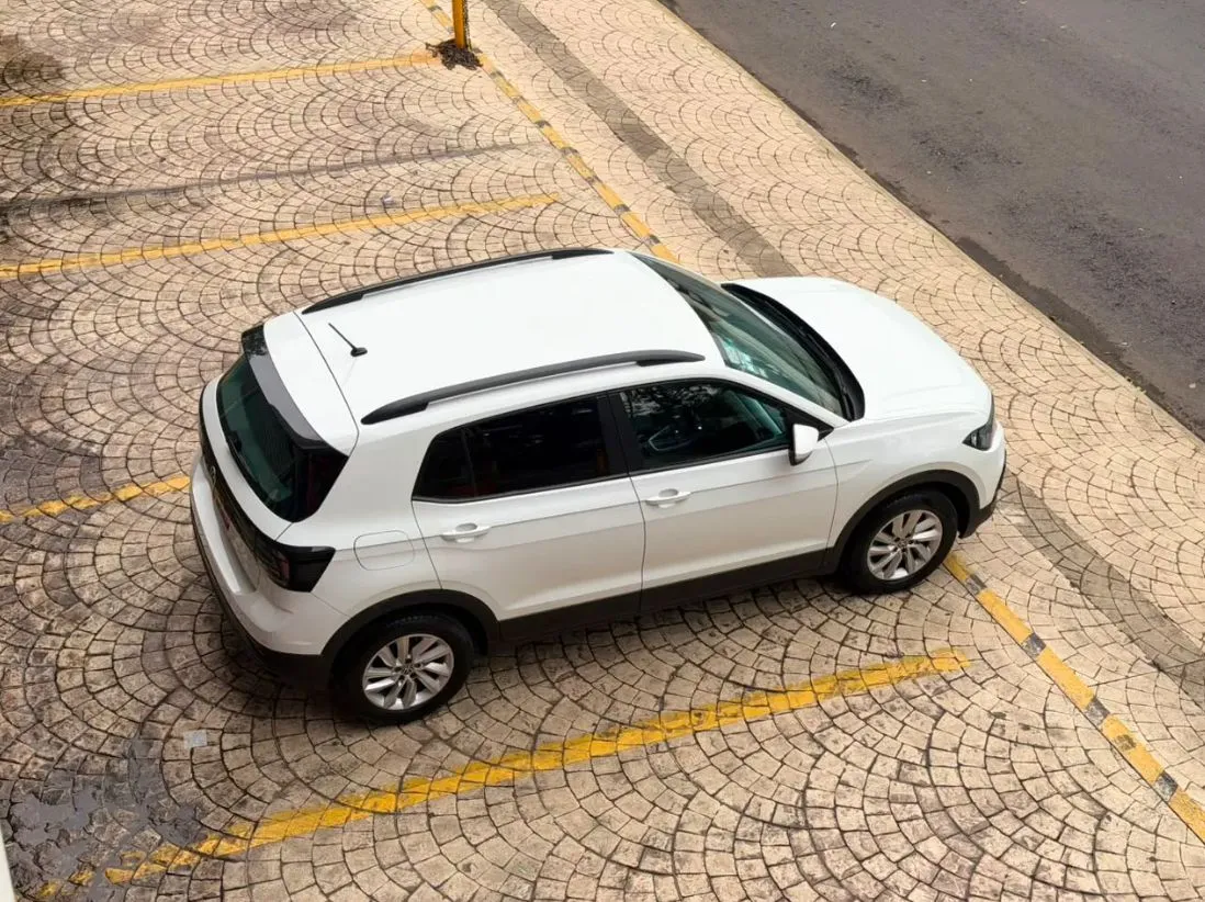VOLKSWAGEN T-CROSS TRENDLINE 2024