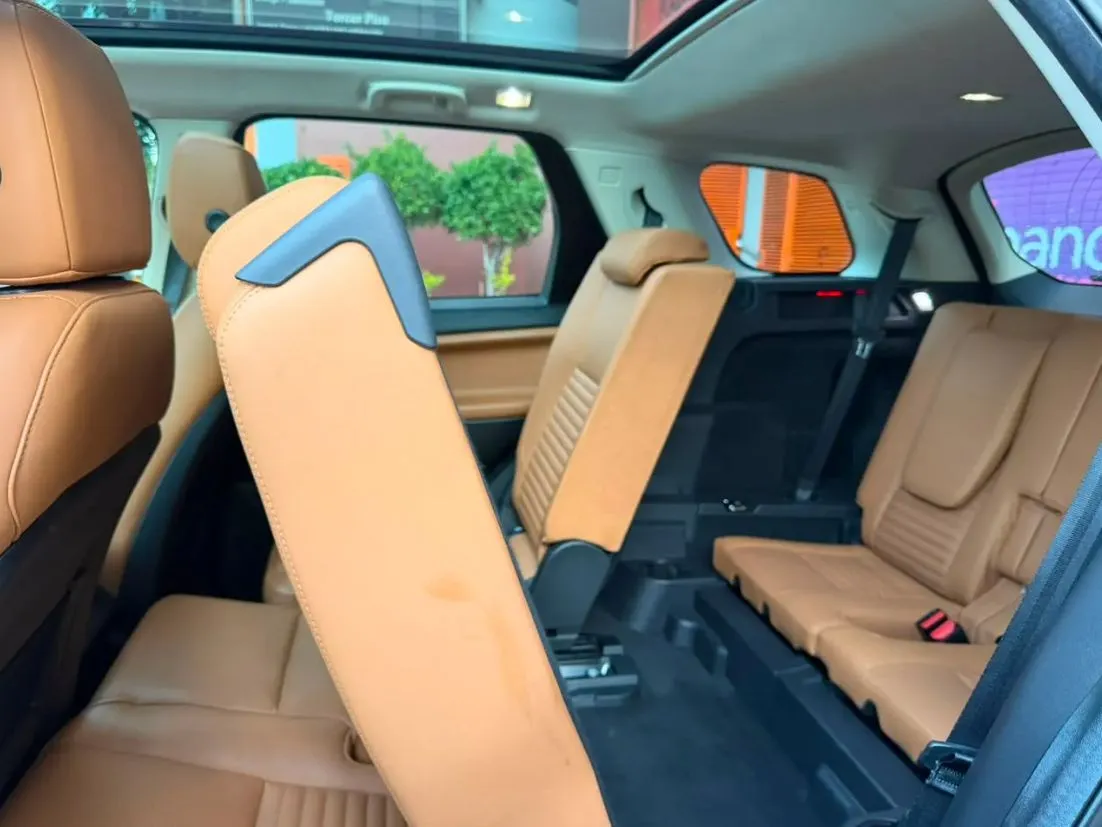 LAND ROVER DISCOVERY SPORT 2018