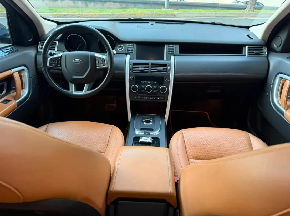 LAND ROVER DISCOVERY SPORT 2018