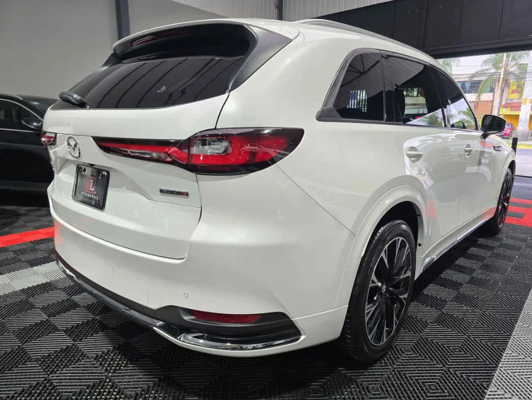 Mazda CX-90 2025