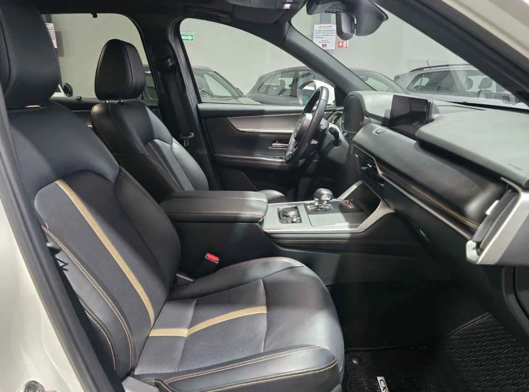 Mazda CX-90 2025