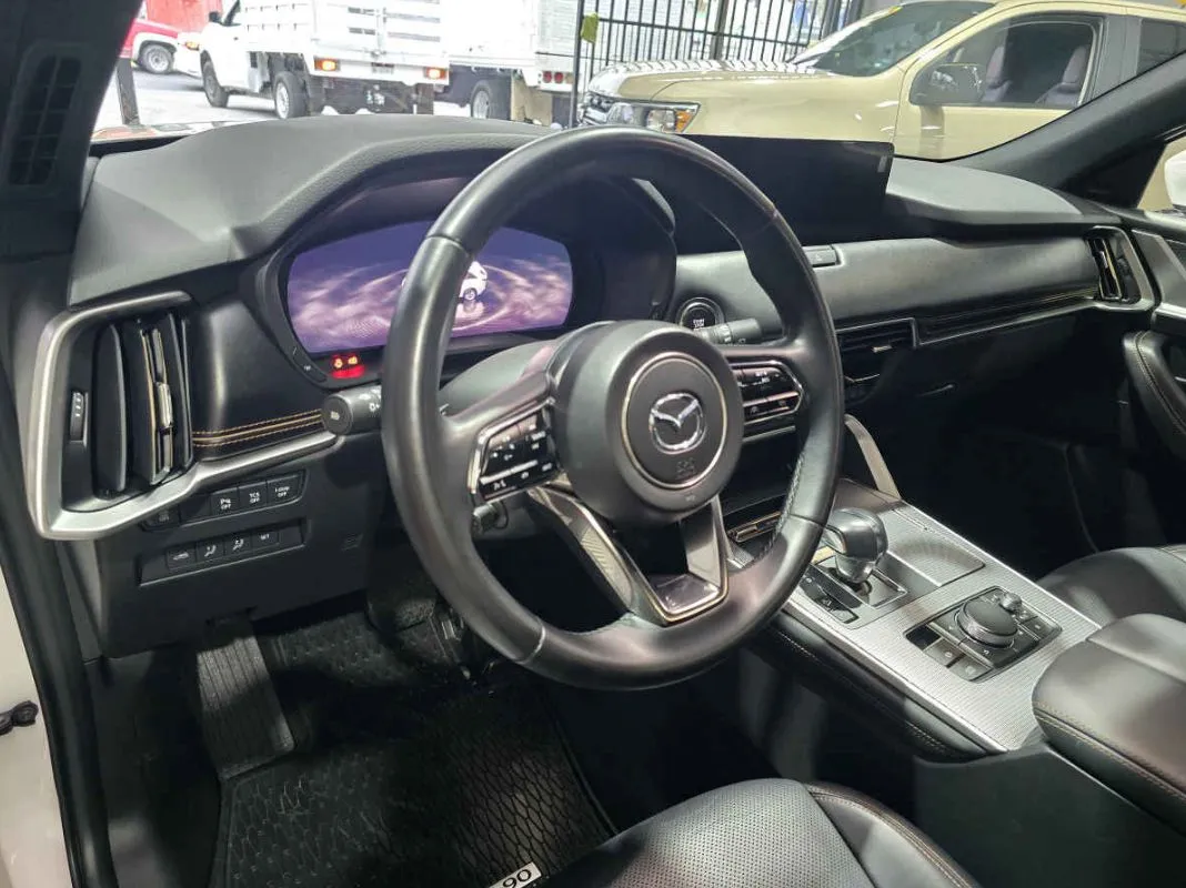 Mazda CX-90 2025