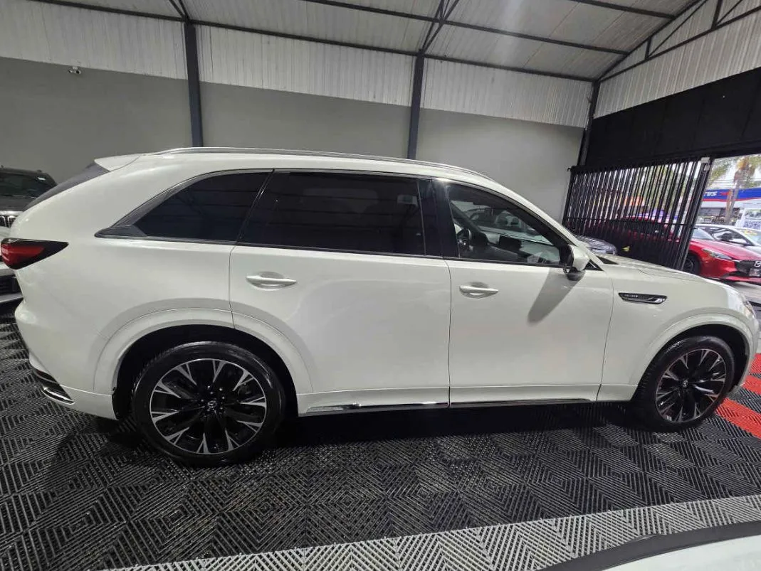 Mazda CX-90 2025