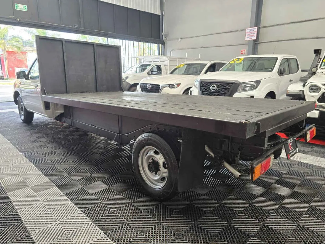 🚘 NISSAN NP300 PLATAFORMA LARGA 2015 🚘