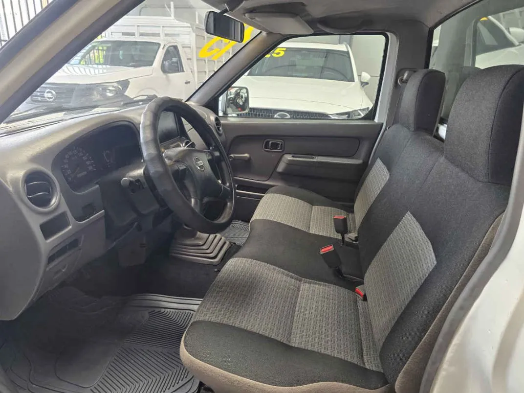 🚘 NISSAN NP300 PLATAFORMA LARGA 2015 🚘