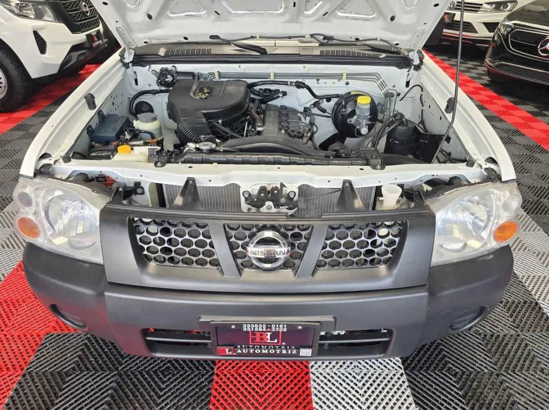 🚘 NISSAN NP300 PLATAFORMA LARGA 2015 🚘