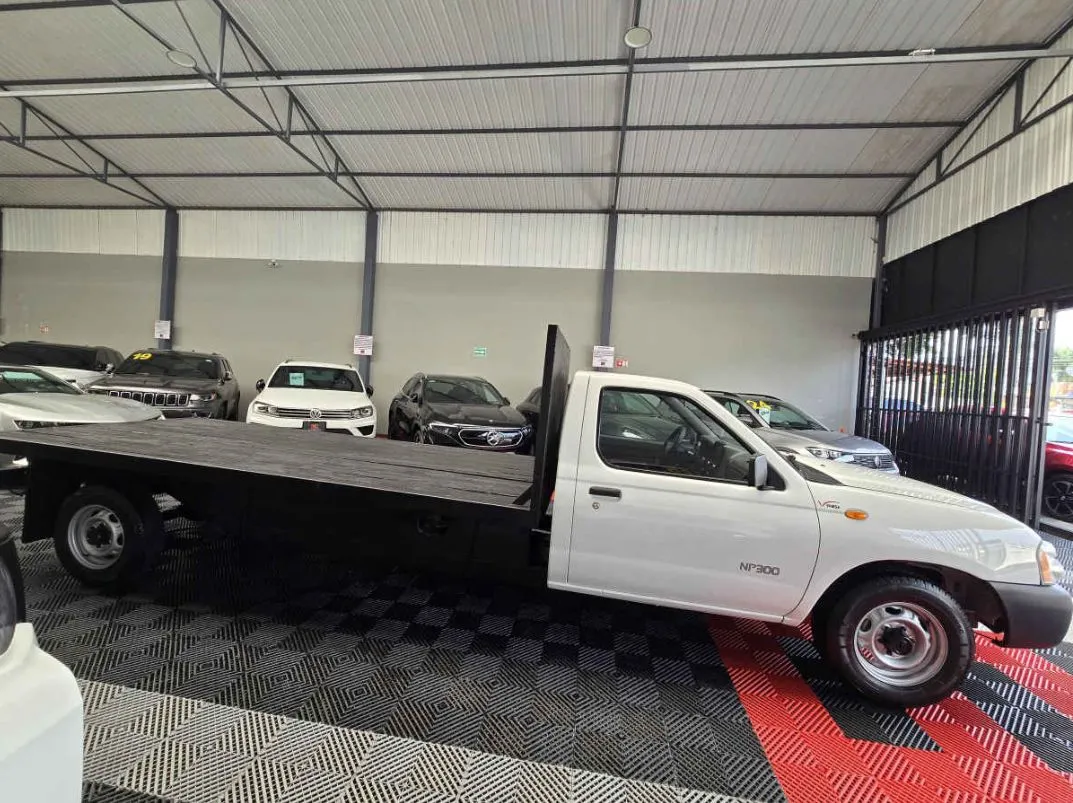 🚘 NISSAN NP300 PLATAFORMA LARGA 2015 🚘