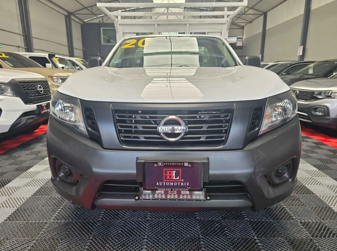 Nissan Estacas NP300 2020 2p L4/2.4 Man VDC.