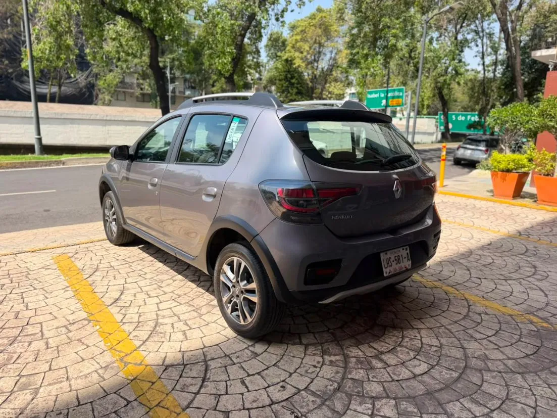 RENAULT STEPWAY INTENSE 2023 AUTOMÁTICA