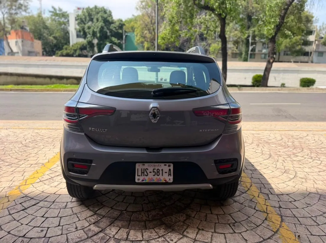 RENAULT STEPWAY INTENSE 2023 AUTOMÁTICA