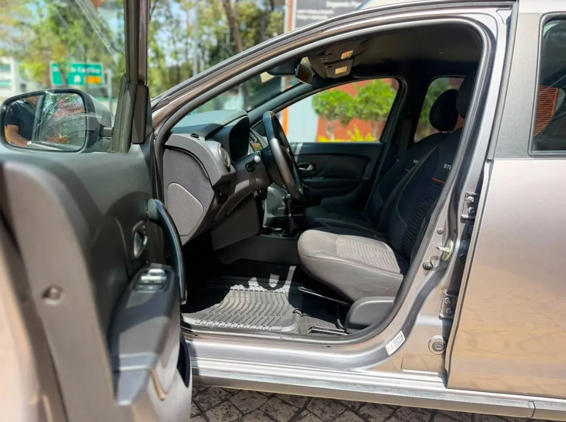 RENAULT STEPWAY INTENSE 2023 AUTOMÁTICA