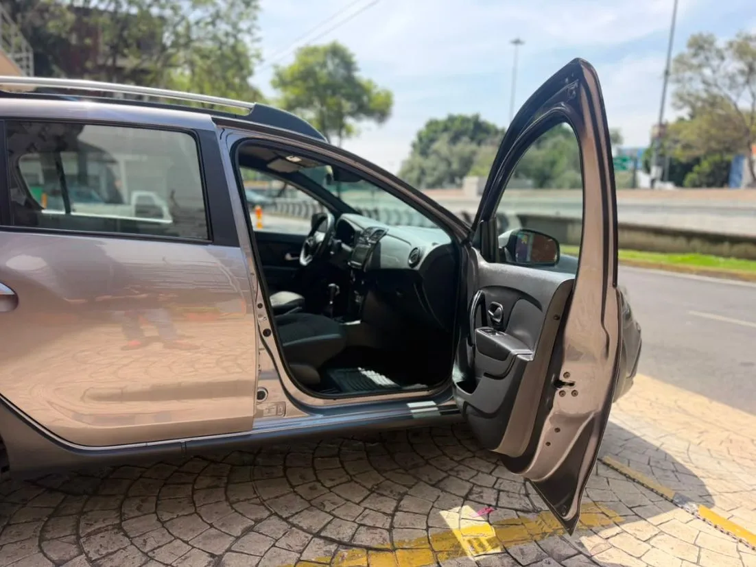 RENAULT STEPWAY INTENSE 2023 AUTOMÁTICA