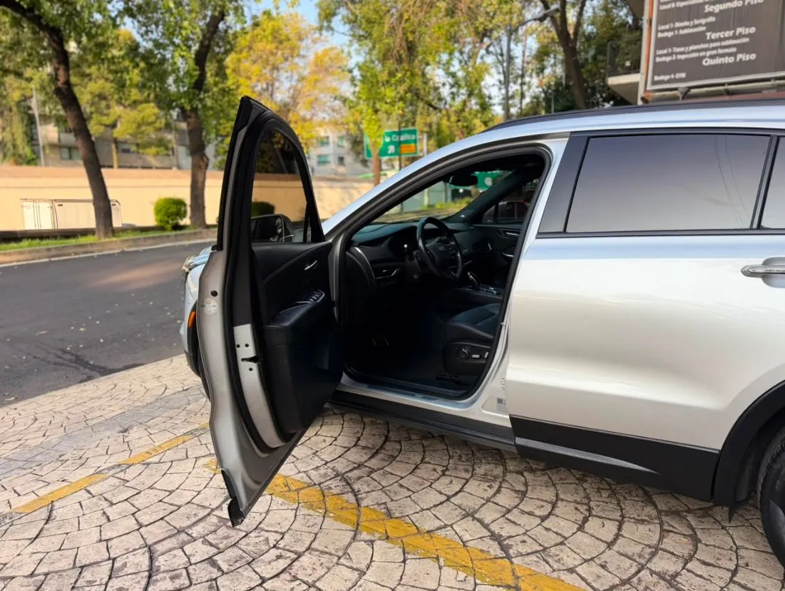 CADILLAC XT4 F-SPORT 2020