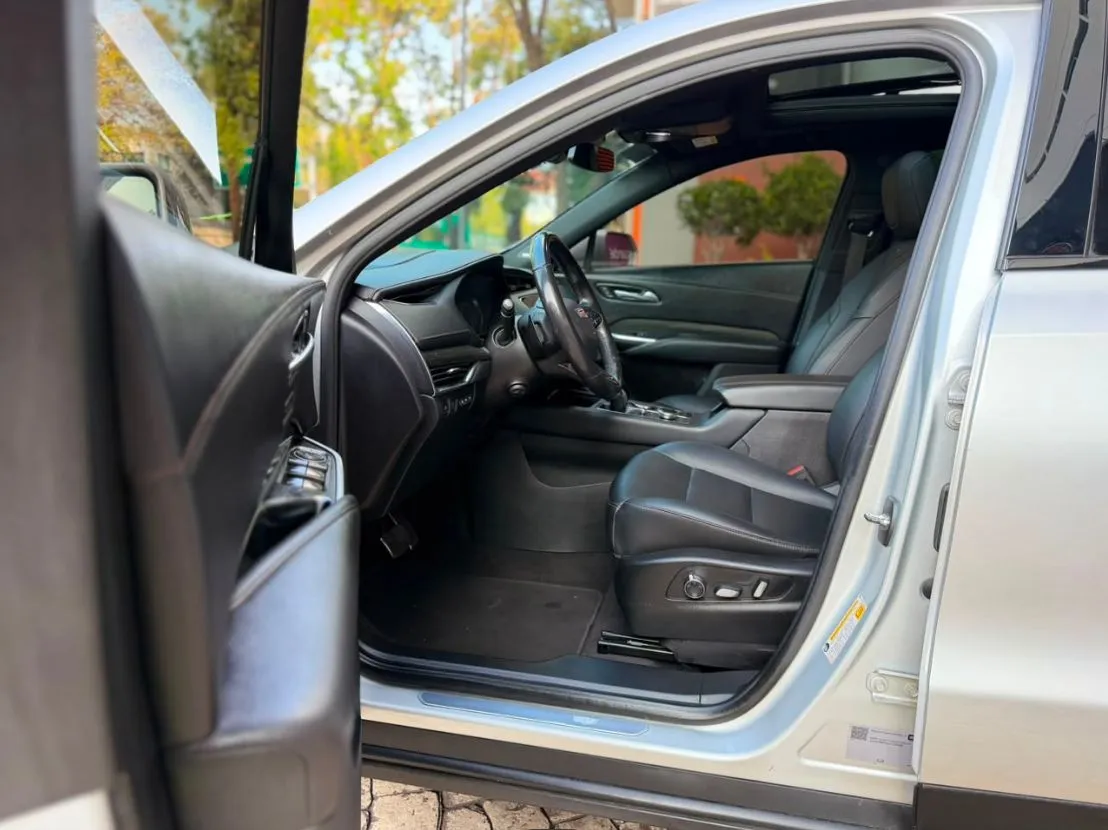 CADILLAC XT4 F-SPORT 2020