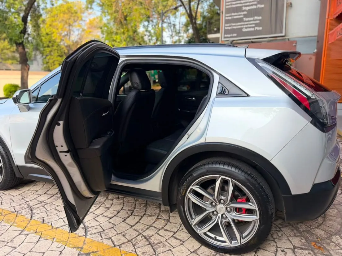 CADILLAC XT4 F-SPORT 2020