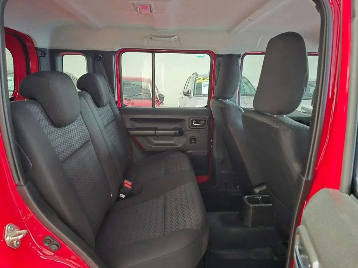 SUZUKI JIMNY GLX 5 PUERTAS 2025