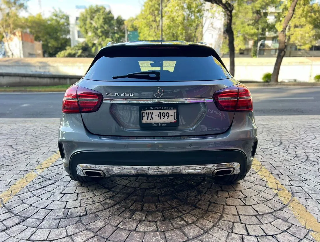 MERCEDES BENZ GLA 250 SPORT 2019 EQUIPO AMG