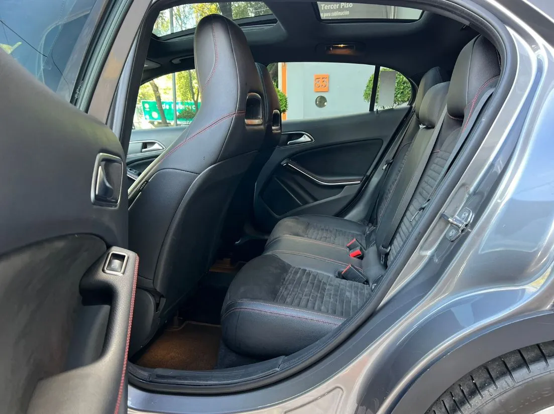MERCEDES BENZ GLA 250 SPORT 2019 EQUIPO AMG