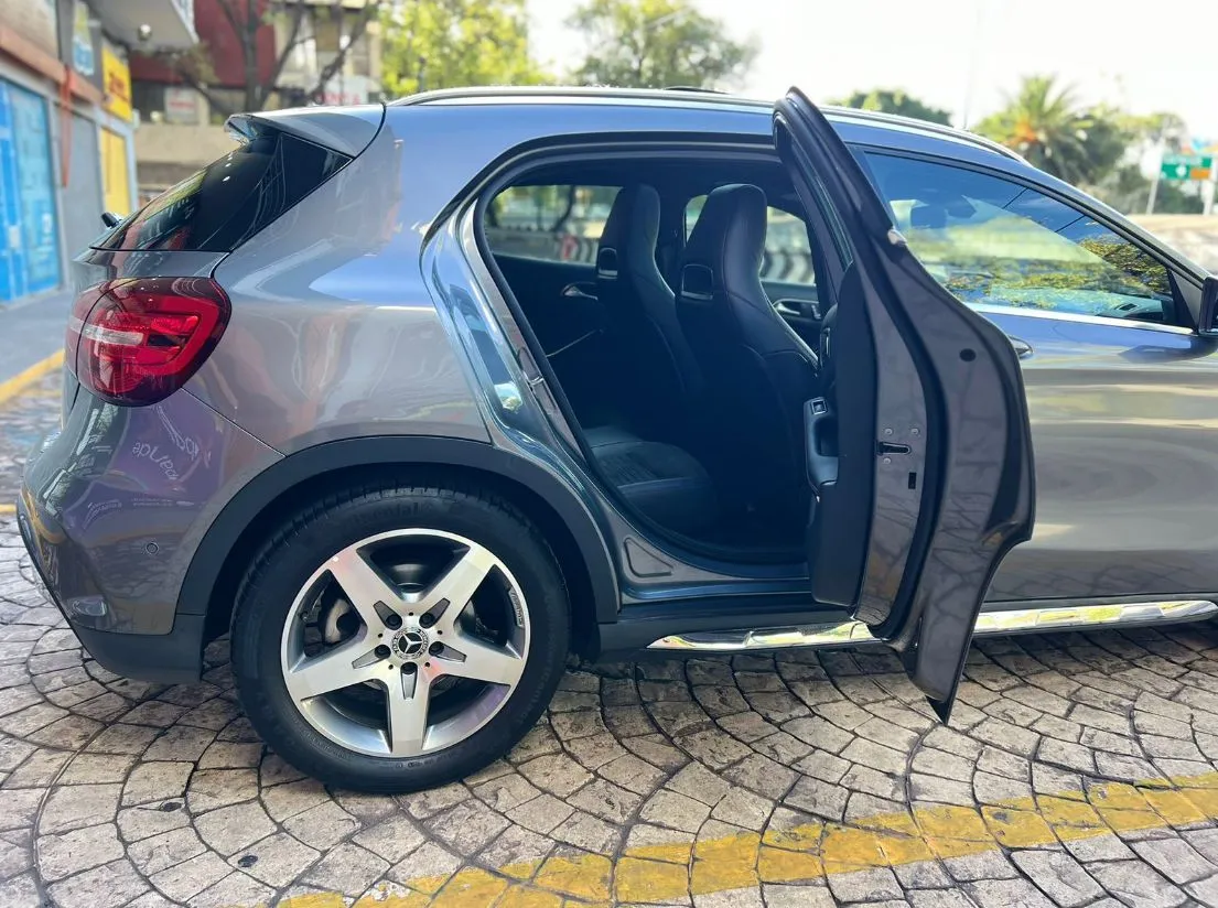 MERCEDES BENZ GLA 250 SPORT 2019 EQUIPO AMG