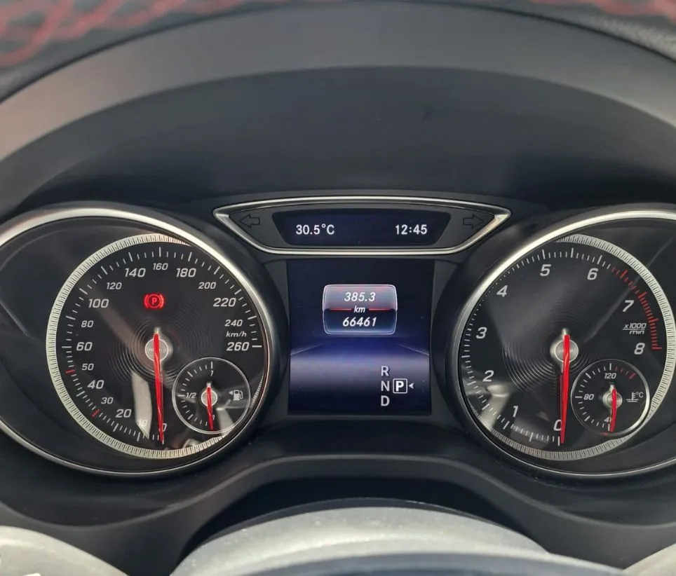 MERCEDES BENZ GLA 250 SPORT 2019 EQUIPO AMG