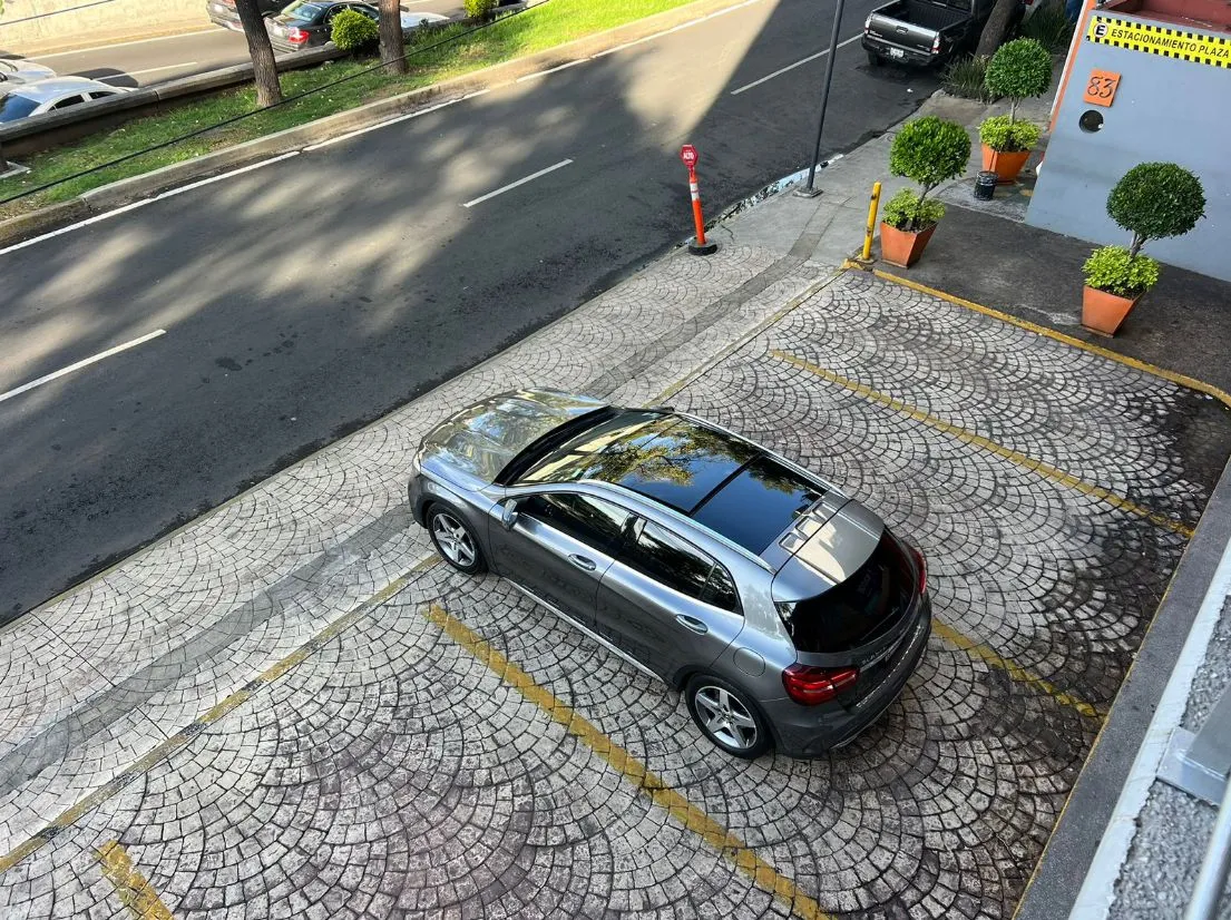 MERCEDES BENZ GLA 250 SPORT 2019 EQUIPO AMG