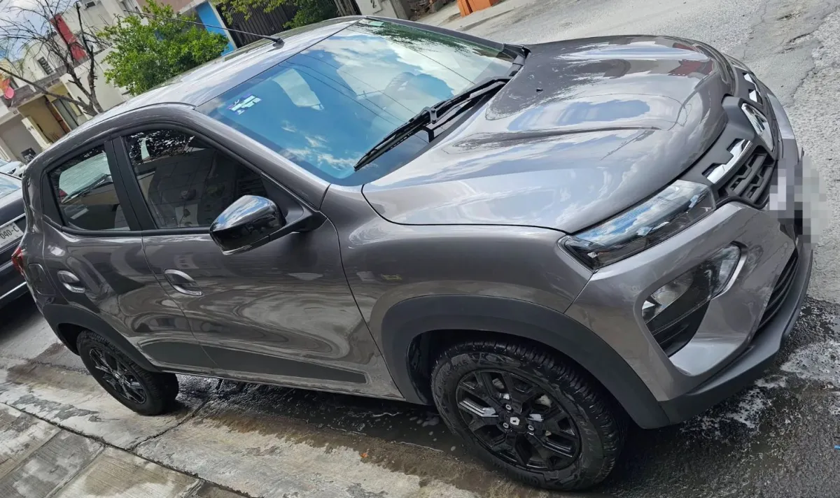 Renault Kwid Iconic 2025 (Hatchback)