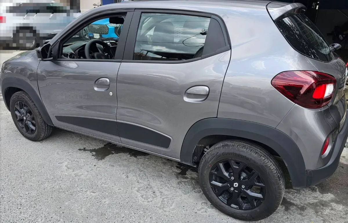 Renault Kwid Iconic 2025 (Hatchback)