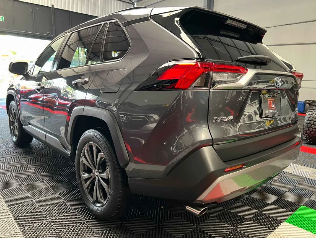 Toyota RAV4 2023 5p Limited HEV