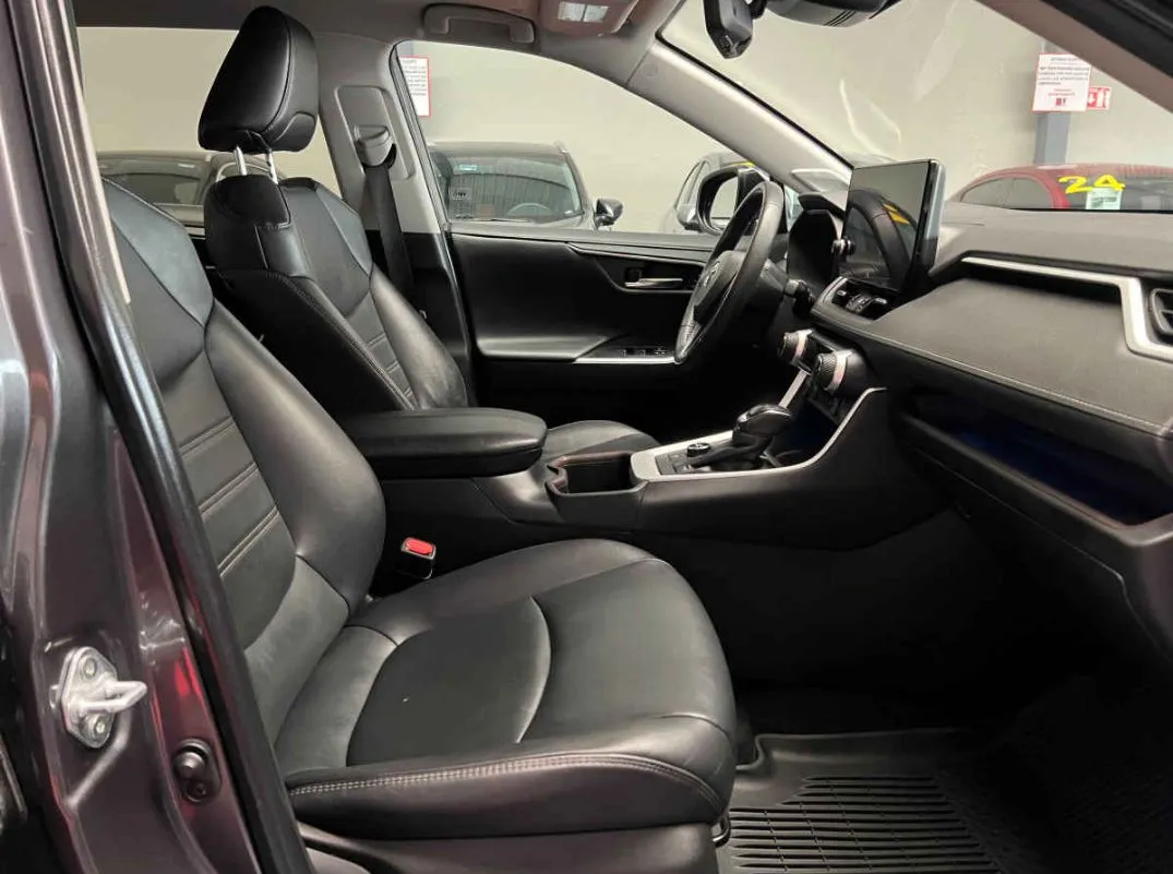 Toyota RAV4 2023 5p Limited HEV