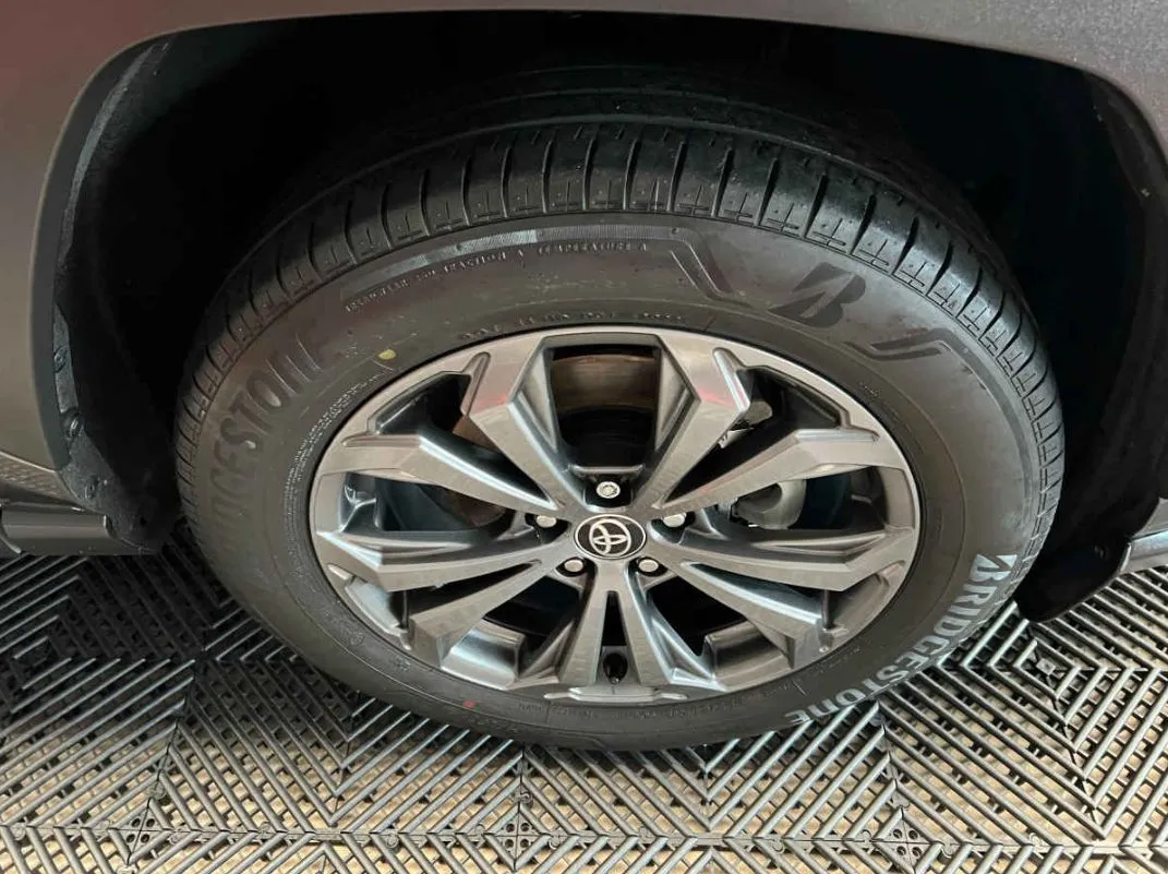 Toyota RAV4 2023 5p Limited HEV