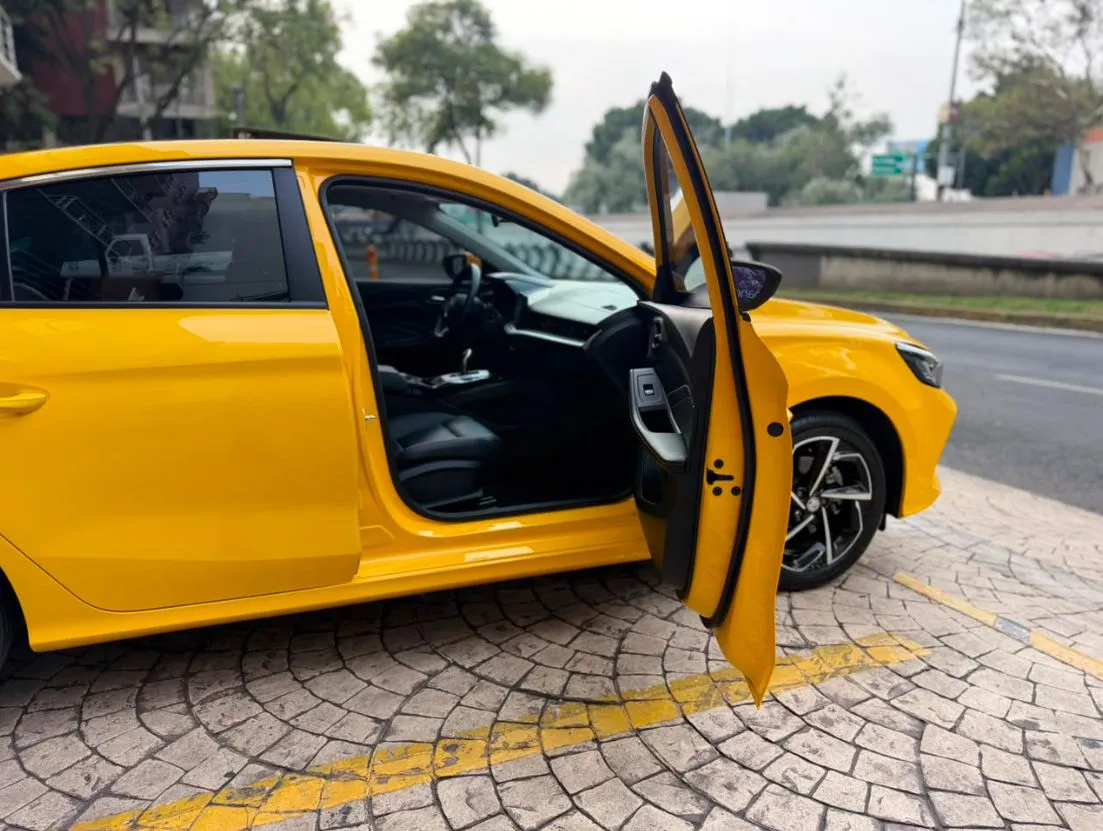 MG GT EXITE TURBO 2024
