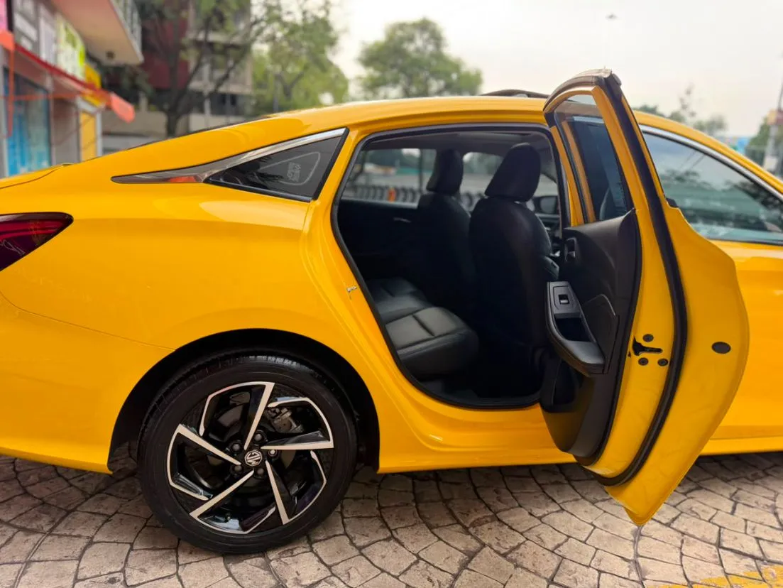 MG GT EXITE TURBO 2024
