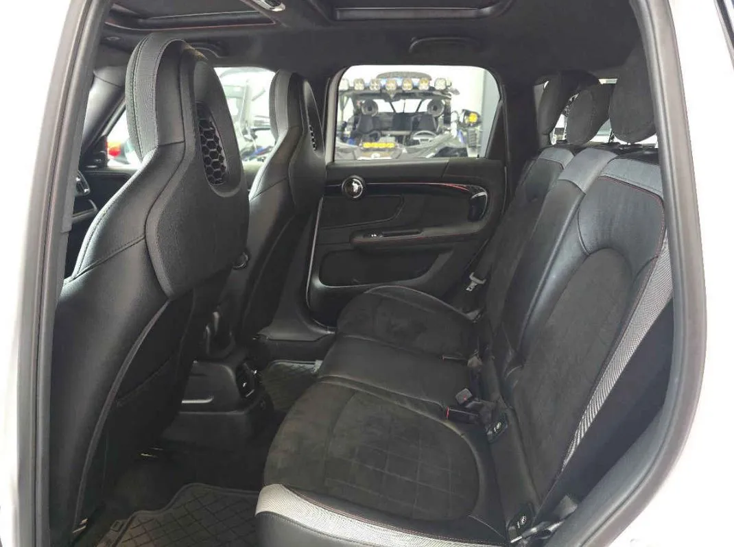 Mini Countryman 2020 5p S J Cooper Works Hot Chili L4/2.0/T Aut.