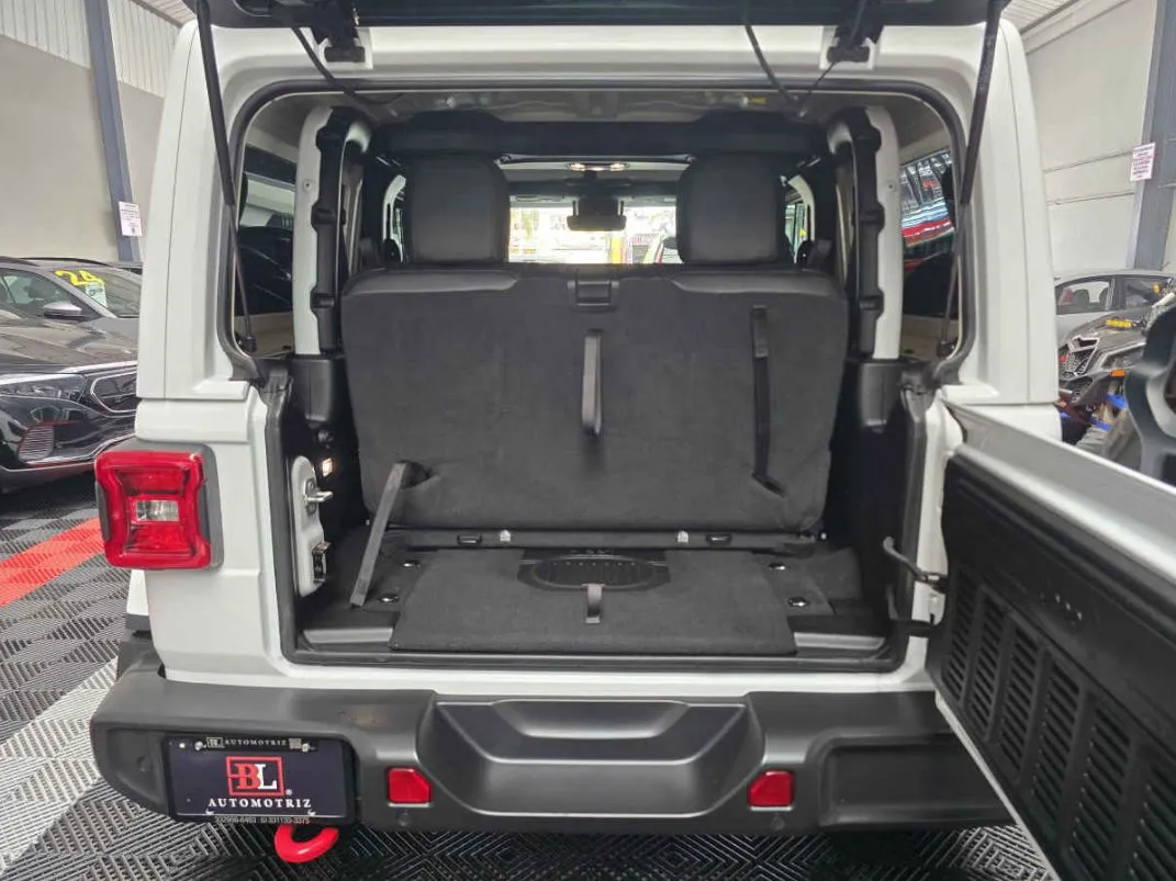 Jeep Wrangler 2021 5p Rubicon eTorque Mild-Hybrid.