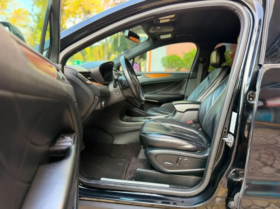 LINCOLN MKC SELECT 2018 AWD 4X4 TURBO