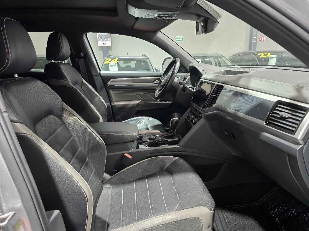 Volkswagen Cross Sport 2023 5p R-Line V6/3.6 Aut.