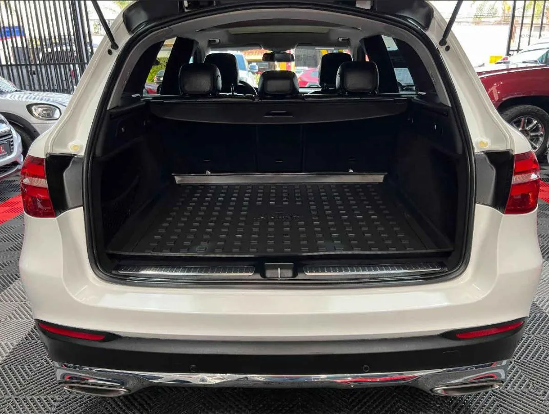 Mercedes-Benz Clase GLC 2017 GLC 300 Off Road L4/2.0/T Aut.