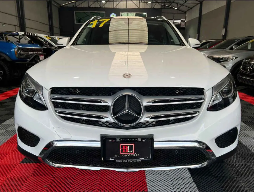Mercedes-Benz Clase GLC 2017 GLC 300 Off Road L4/2.0/T Aut.