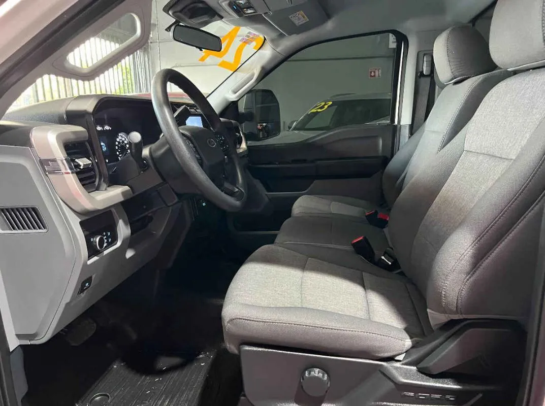Ford F 350 2024 2p Chasis XL V8/7.3 Aut.