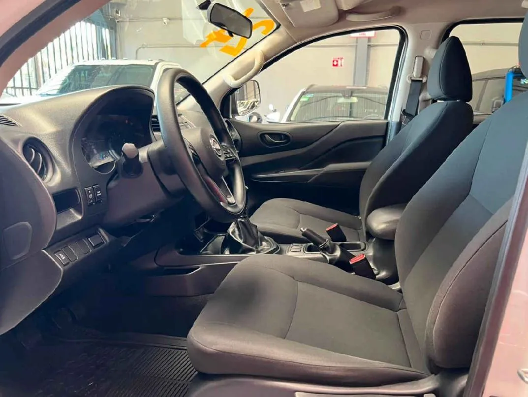 Nissan Frontier 2024 4p SE L4/2.5 Man.