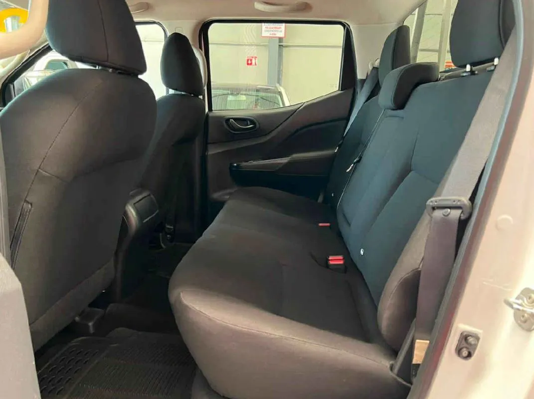 Nissan Frontier 2024 4p SE L4/2.5 Man.