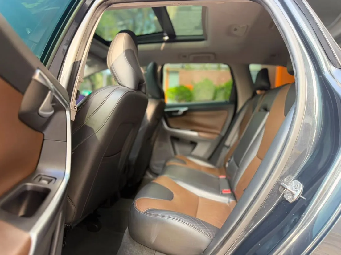 VOLVO XC60 2015 TURBO 4 CIL