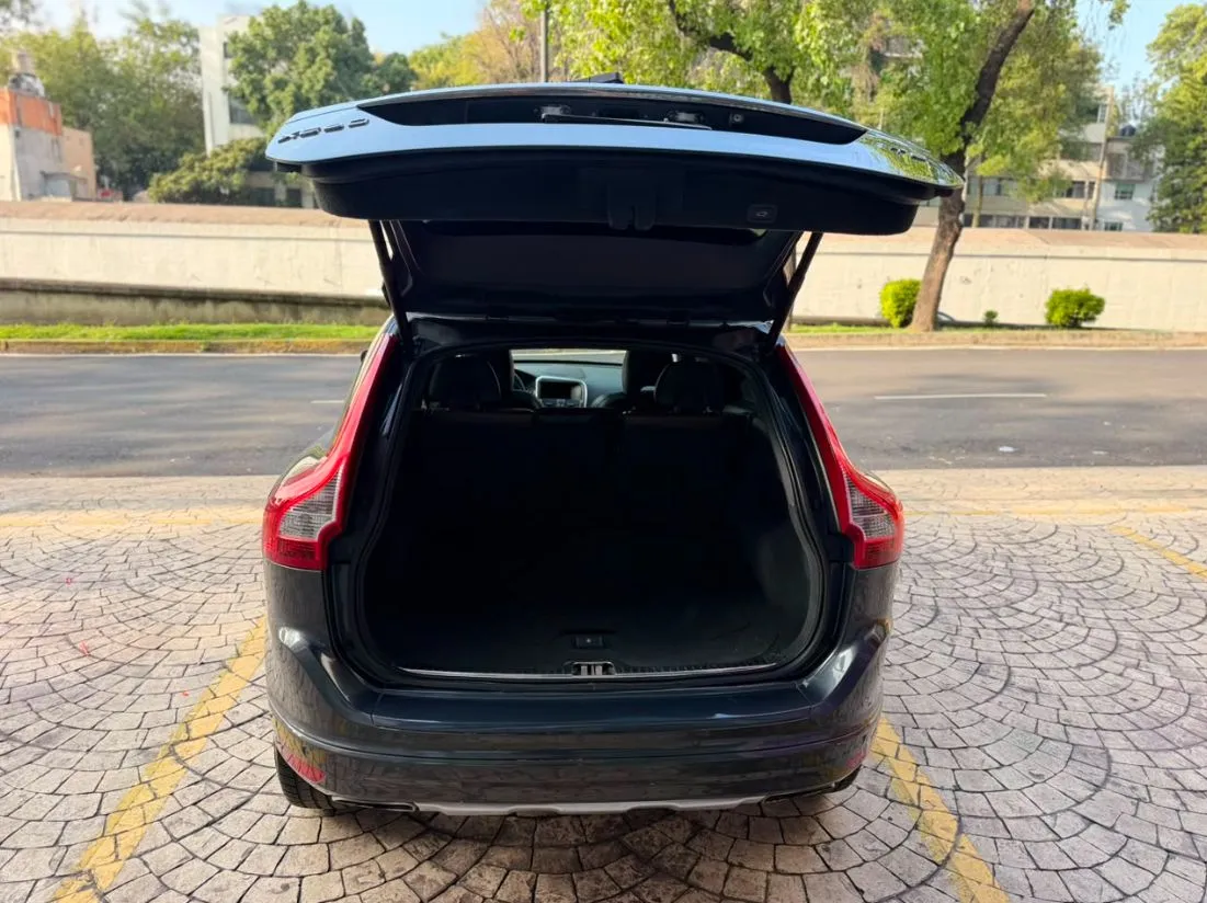 VOLVO XC60 2015 TURBO 4 CIL
