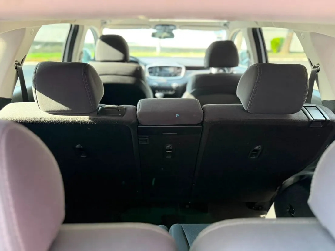 KIA SORENTO LX 2018 3 FILAS DE ASIENTOS