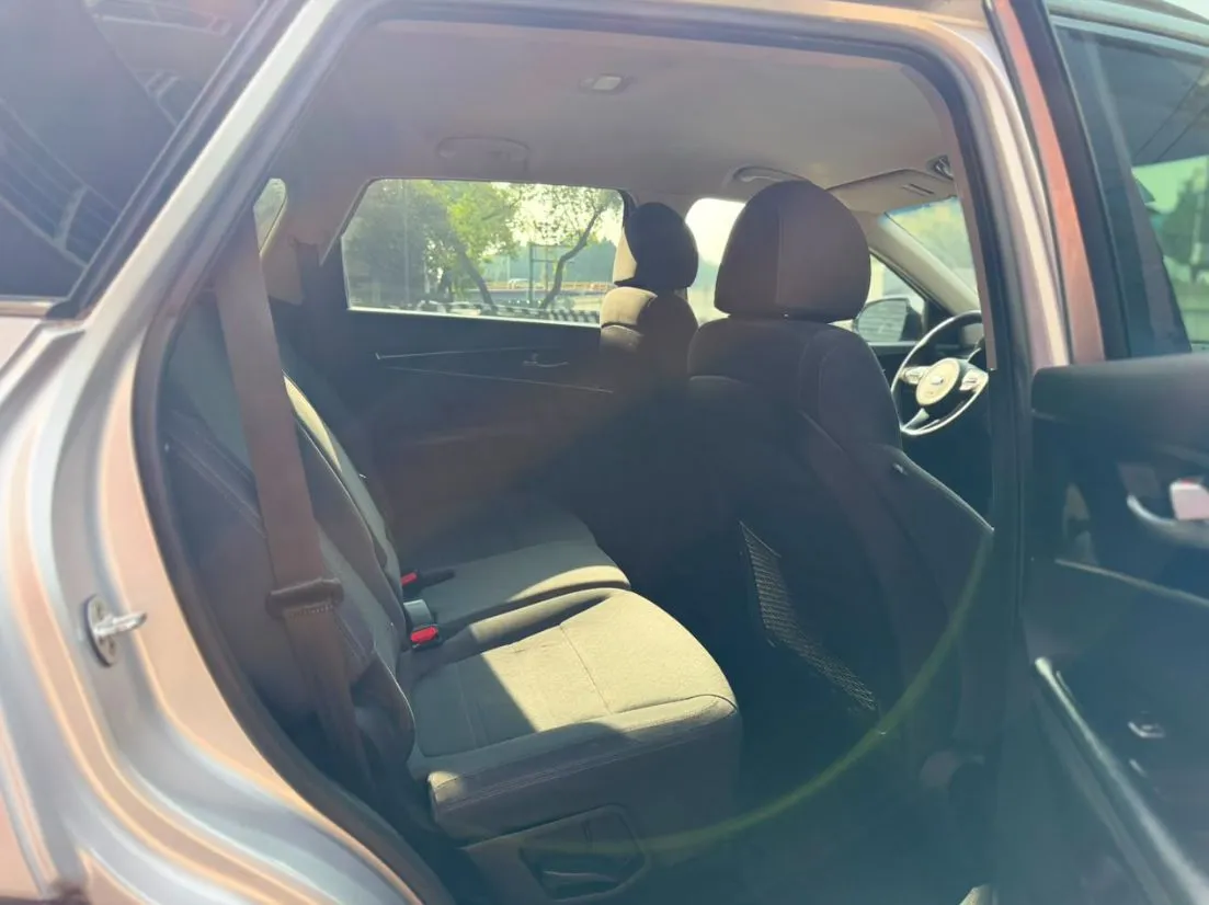 KIA SORENTO LX 2018 3 FILAS DE ASIENTOS