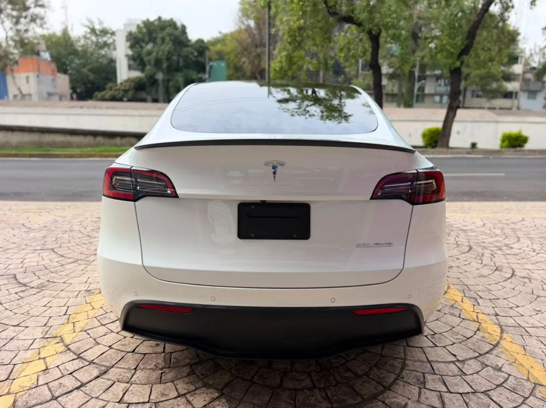 TESLA MODEL Y PERFORMANCE 2022